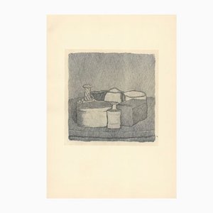 Giorgio Morandi, Stillleben mit vier Gegenständen und drei Flaschen, 1956-1957, Lithographie