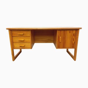 Vintage Schreibtisch aus Kiefernholz mit Kufenfuß, 1970er