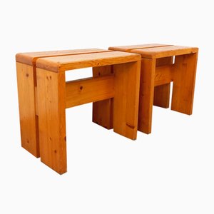 Sgabelli vintage in pino di Charlotte Perriand per Les Arcs, anni '70, set di 2
