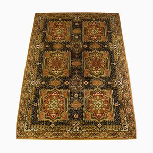 Large Rug with Pattern and Mainly Yellow Tones
