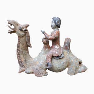 Chinesischer Künstler aus der Tang-Dynastie, Skulptur eines Kamels, 1800er, Terrakotta