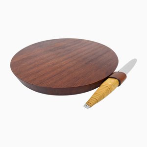Tabla de cortar Mid-Century de teca con cuchillo integrado de Carl Auböck para Auböck Werkstätten, Austria, años 50. Juego de 2