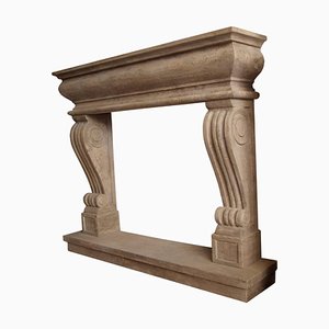 Chimenea italiana en Travertino