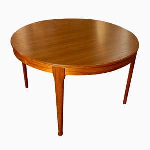 Scandinavian Style Extendable Round Teak Table