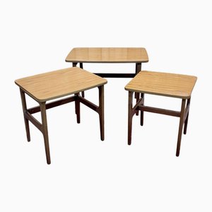 Tavoli ad incastro in teak, anni '70, set di 3