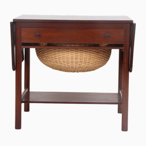 Tavolo da cucito PP33 in mogano di Hans J. Wegner per PP Møbler