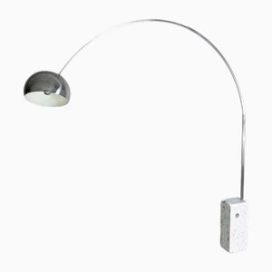 Lampada Arc di Achille & Pier Giacomo Castiglioni per Flos