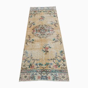 Tappeto Oushak Runner vintage in lana a motivi floreali arancioni, anni '70