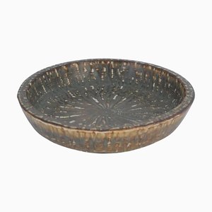 Cuenco Rubus Mid-Century moderno de gres marrón de Gunnar Nylund para Rörstrand, años 60