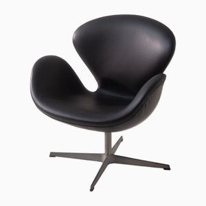 Chaise Swan en Cuir Noir par Arne Jacobsen pour Fritz Hansen 1970s