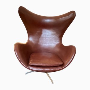 Fauteuil Egg en Cuir par Arne Jacobsen