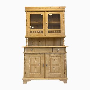 Küchenschrank im Gründerzeitstil