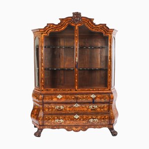 Antike niederländische Vitrine aus Nussholz mit Intarsien, 18. Jh.