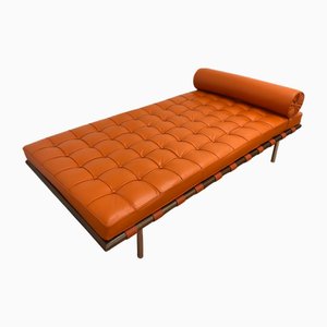 Divan par Mies Van Der Rohe pour Knoll, 2010