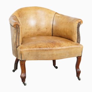 Antique Club Chair in Sheep Leather