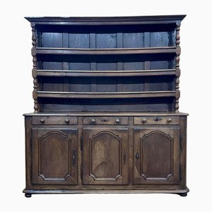 Cómoda de roble con tres puertas