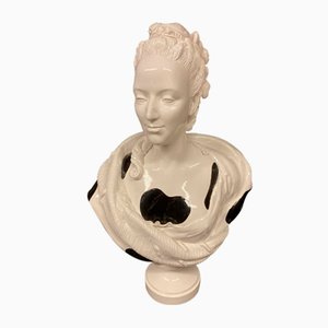 Jean-Baptiste Fournier, Schwarz-Weiße Büste von Marie-Antoinette, 2000er, Resin