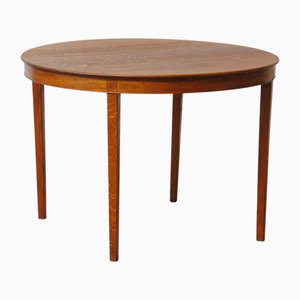 Tavolino rotondo in quercia completamente restaurato di AJ Iversen, Danimarca, 1946