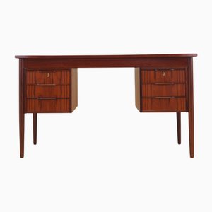 Dänischer Vintage Schreibtisch aus Teak, 1960er