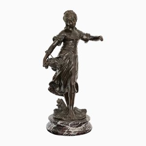 Auguste Moreau, Chica con cesta, década de 1890, Metal