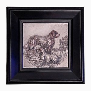 Zwei Bernhardiner Bernhadiner Hunde Relief von Oscar Pflug, 1898