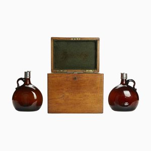 Eichenholzkiste mit Likörflaschen, 1800er, 3er Set