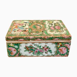 Antike chinesische Famille Rose Canton Stiftebox, 1860