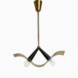 Lampada da soffitto Mid-Century in ottone con paralume curvo in lamiera perforata, anni '50