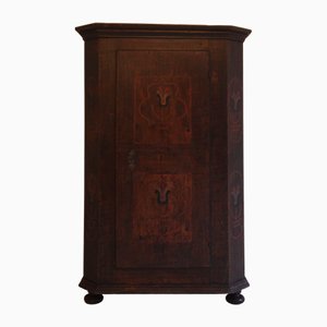Mueble de arte popular pintado de finales del siglo XVIII