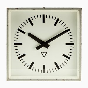 Reloj de pared Pragotron cuadrado de Pragotron, Checoslovaquia, años 50