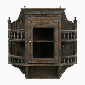 Vitrine Murale en Bois Massif Sculpté