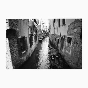 Paul Cooklin, Canal Side Street, 2009, Fotografia