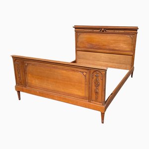 Cama de estilo Luis XVI
