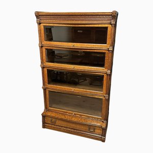 Libreria in quercia di Globe Wernicke, fine XIX secolo