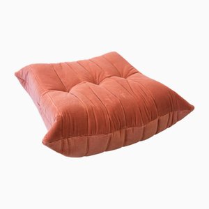 Pouf Togo en Corduroy Corail par Michel Ducaroy pour Ligne Roset