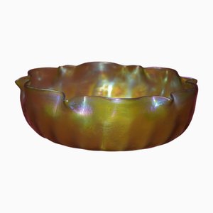 Iridescent Crystal Centerpiece, 1890s