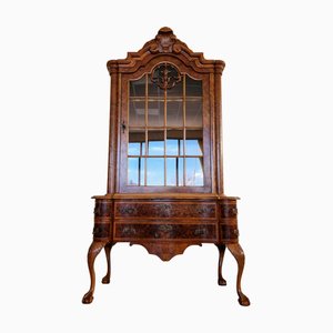 Barocke französische Vitrine mit Schnitzereien