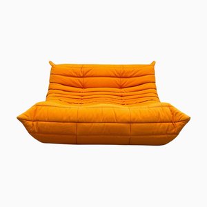 Divano a due posti Togo arancione di Ligne Roset, anni '2010