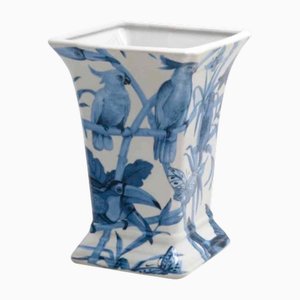 Quadratische blaue Parrot Keramikvase von Quain and Quantity