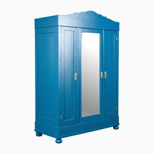 Blau lackierter Jugendstil Kleiderschrank