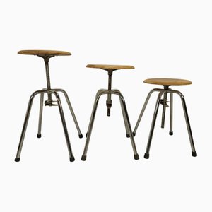 Sgabelli industriali regolabili, anni '50, set di 3