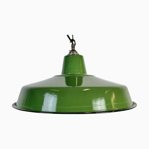 Lampe à Suspension d'Usine Industrielle en Émail Vert, 1960s