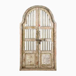 Indische Tür aus Massivholz und patiniertem Eisen