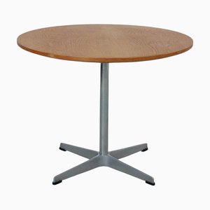 Runder Couchtisch aus Teak von Arne Jacobsen, 1970er