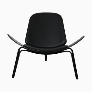 Black CH-07 Shell Chair by Hans Wegner