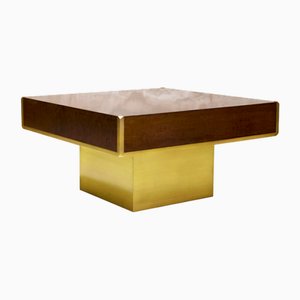 Vintage Couchtisch aus Nussholz, 1970er