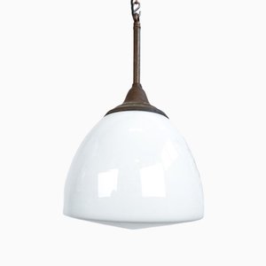 Lampada a sospensione antica in fililite opalina con gallerie in ottone di Philips, Olanda, anni '30