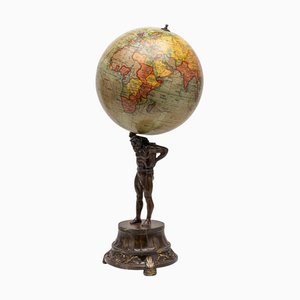 Britischer Geographica Globus mit Atlasstatue aus Bronze, 1920
