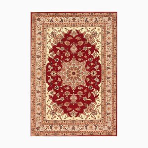 Orientalischer Teppich aus Wolle