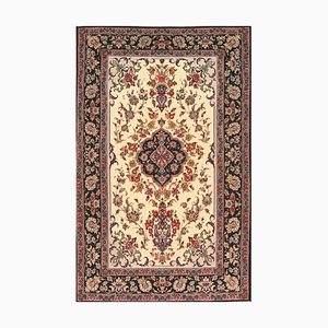 Orientalischer Teppich aus Wolle